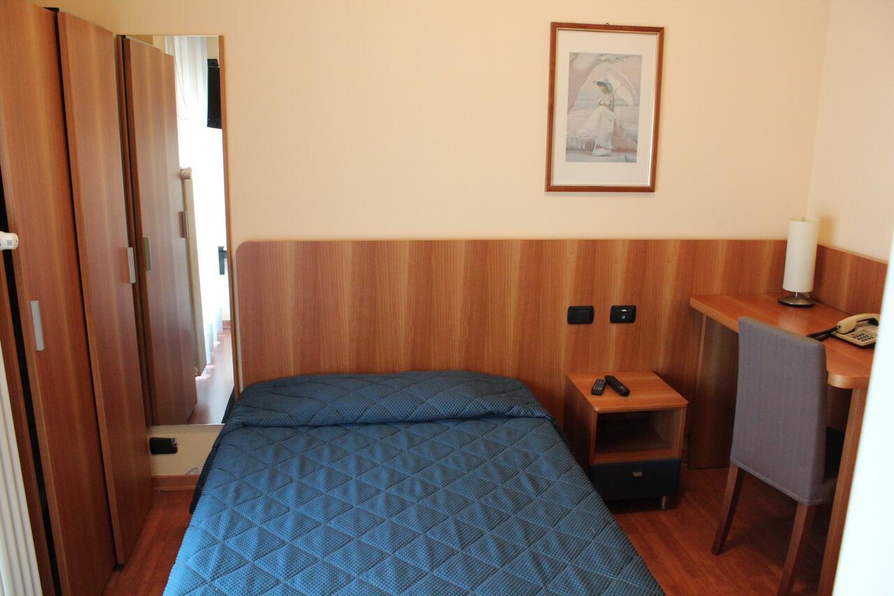 Hotel Selide Desio Ngoại thất bức ảnh