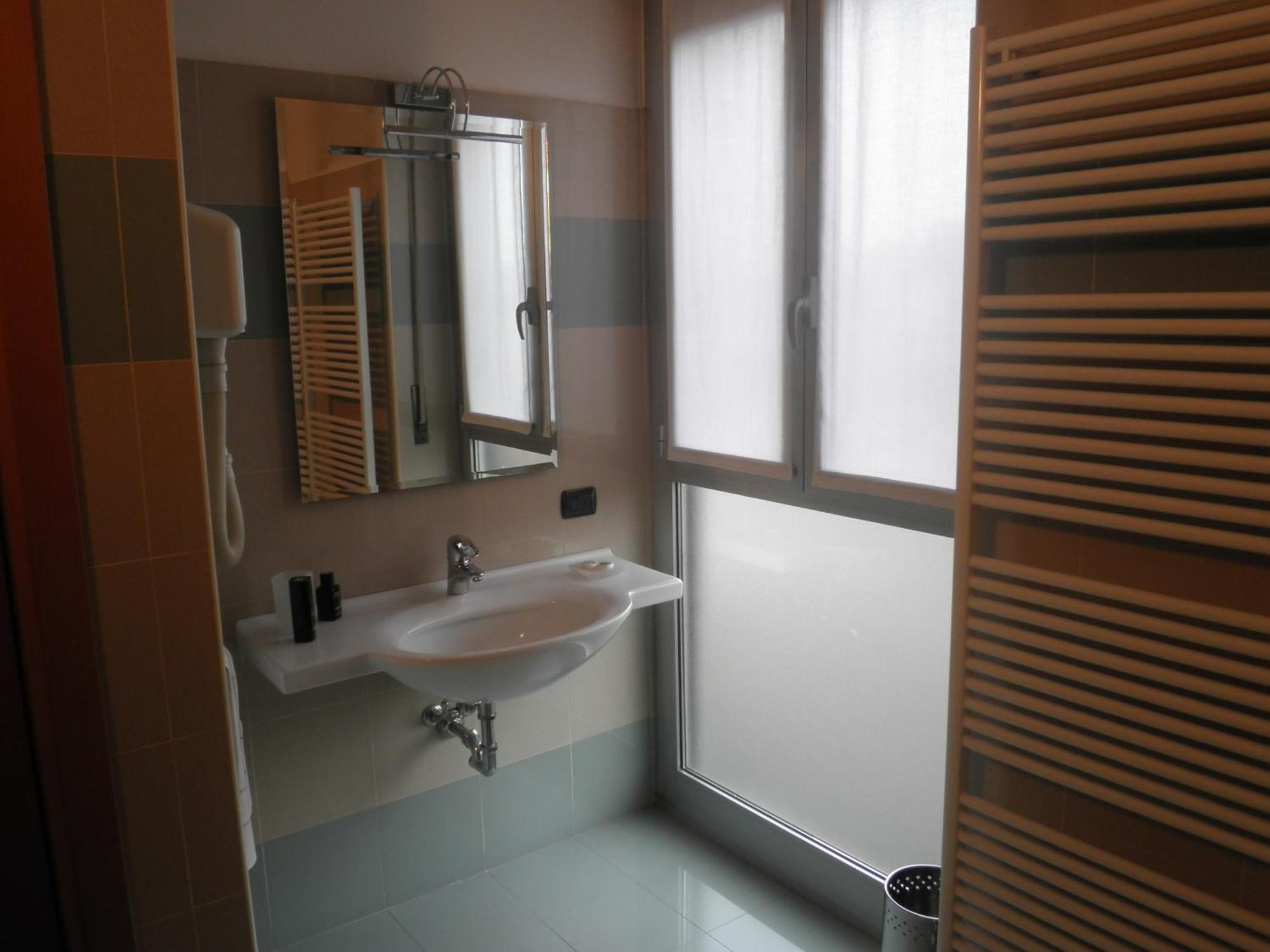 Hotel Selide Desio Ngoại thất bức ảnh