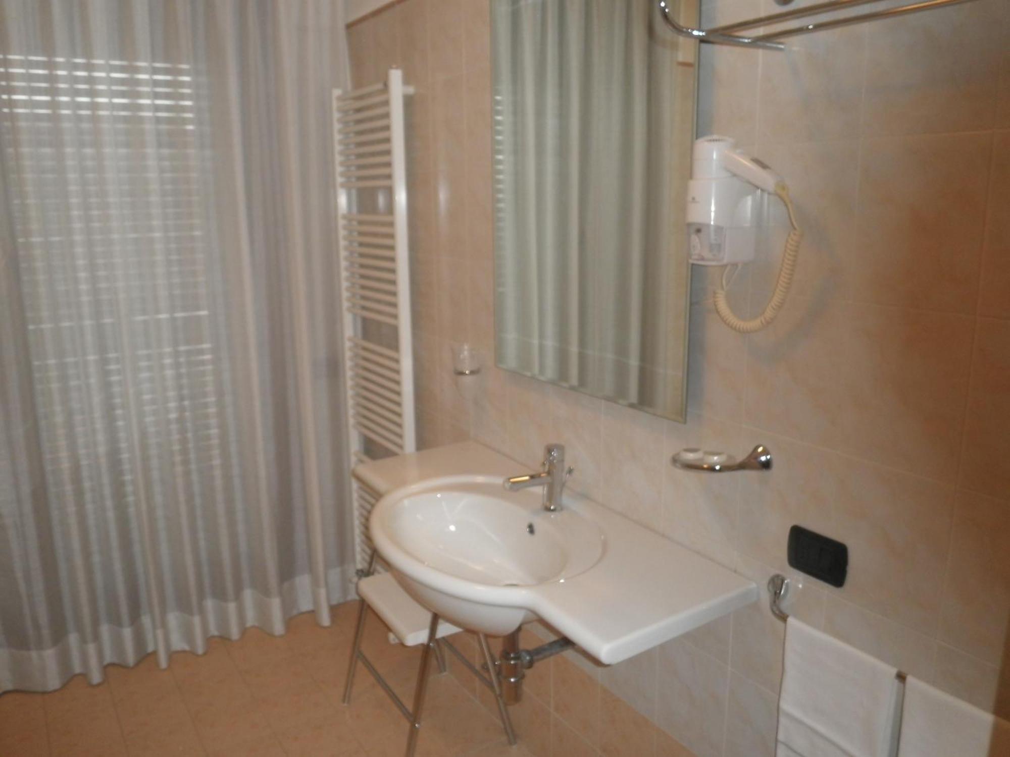 Hotel Selide Desio Ngoại thất bức ảnh