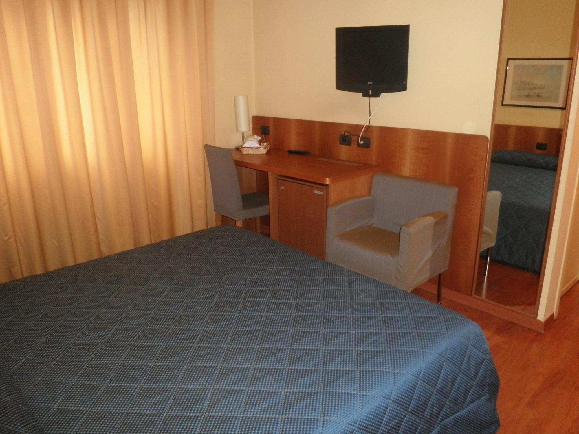 Hotel Selide Desio Ngoại thất bức ảnh